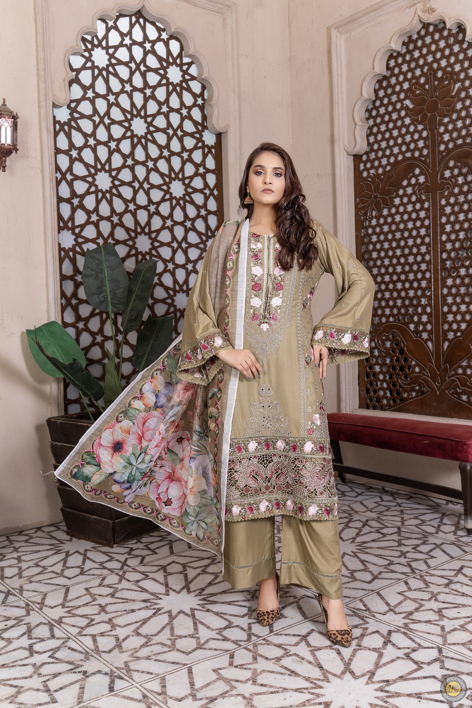 Design L22 Umar boutique